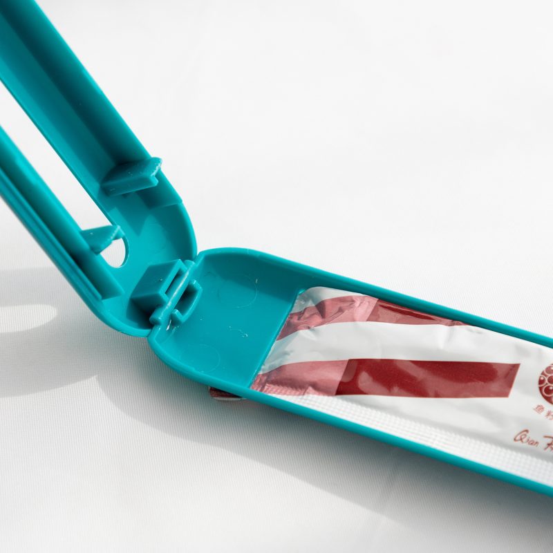The Hot Cat Strip Spoon Feeder Squeezes Snack Pet Feeding Tools - Image 7